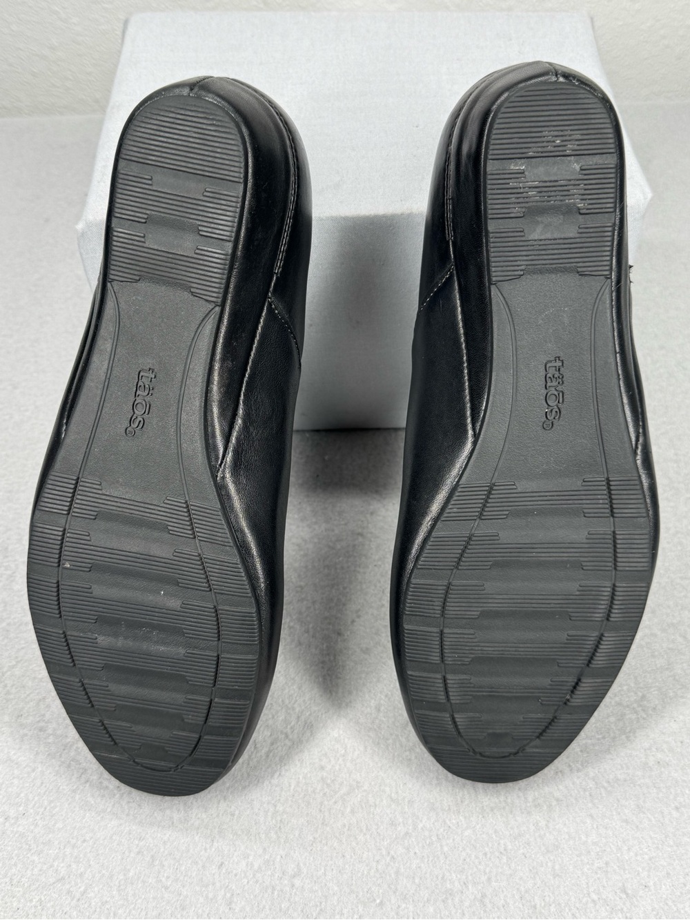 Taos Scheme Black Leather Slip-On Wedge Loafer Shoes 8 - Picture 4 of 10